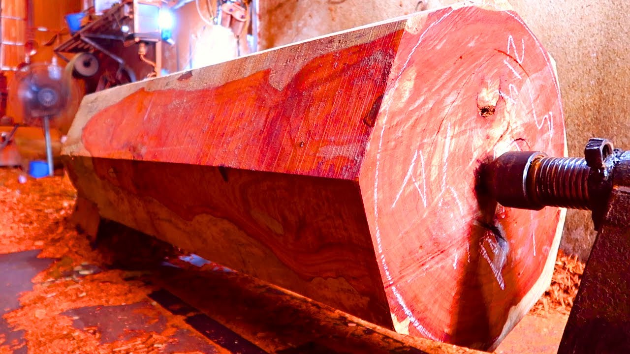Woodturning - Giant Red Rosewood // The Skill Of A Hand Turner !!