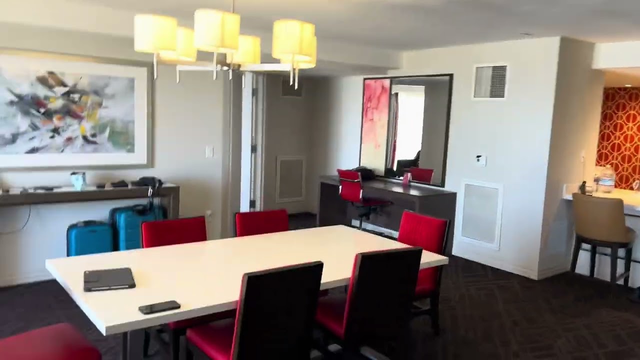 Horseshoe Las Vegas premium suite review