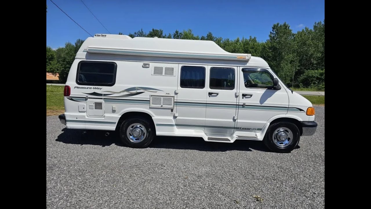 Interior - 2001 Pleasure-Way Dodge Ram 3500 Camper 6-Month Warranty!
