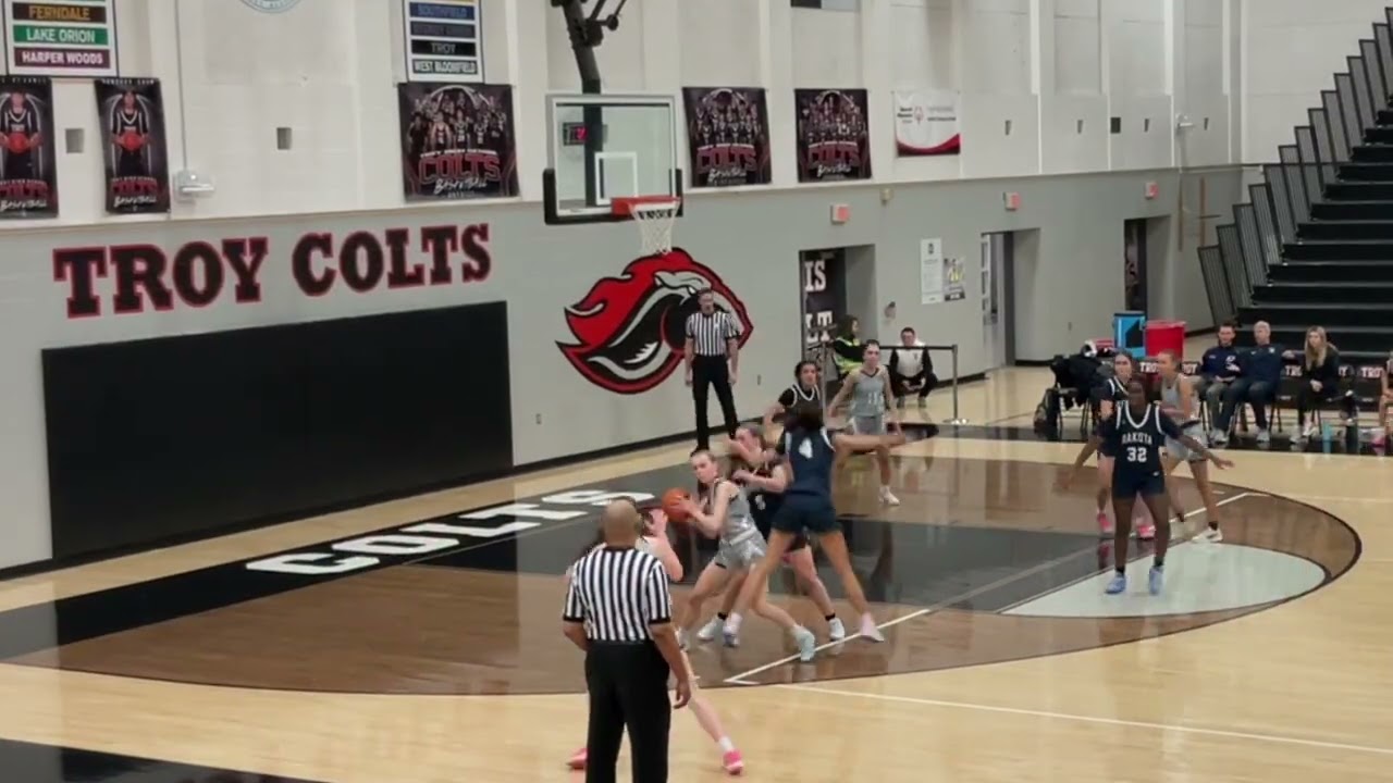 6’1” Maci Zeiter (2028) - vs Dakota (1-19-26) - 27pts / 6tbs / 4stl / 3ast