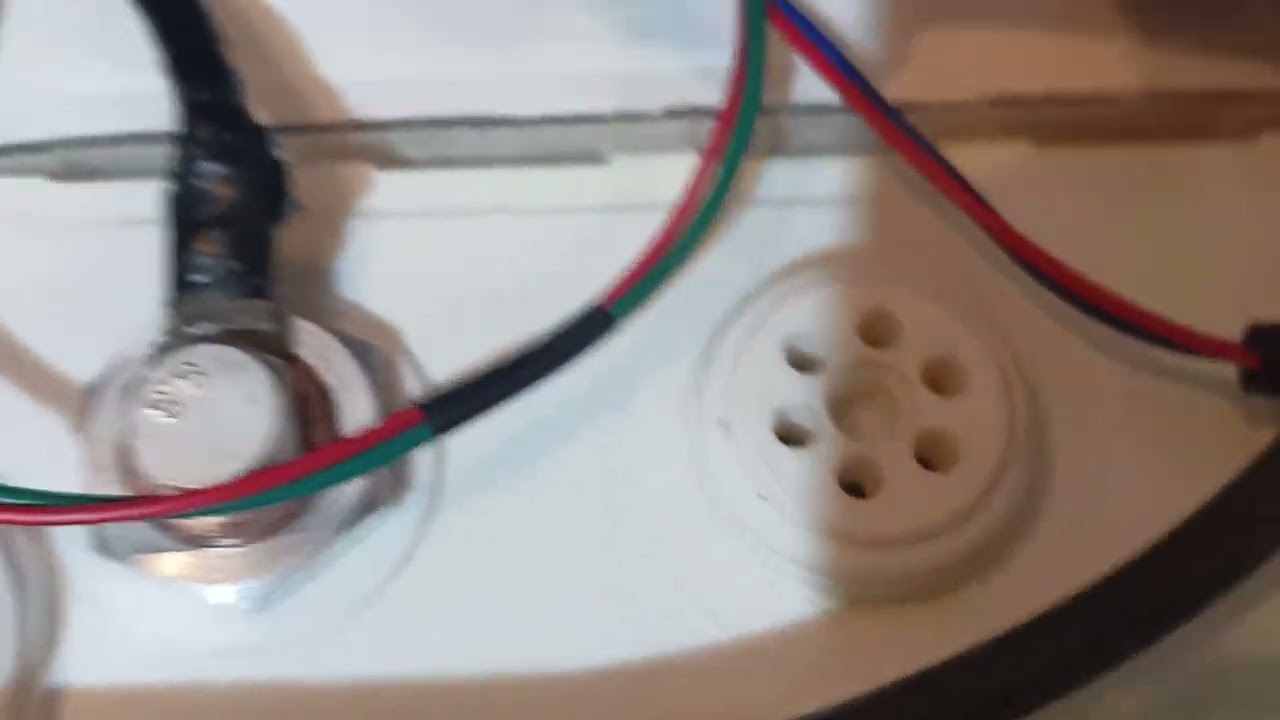 Actual capacity testing,24v200ah white calb cell.3.2v200ah per cell.load 250w,9hrs actual test.