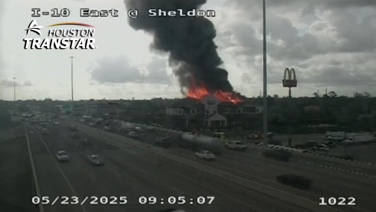 Massive fire guts Fairfield Inn hotel in Houston, TX | LIVE coverage