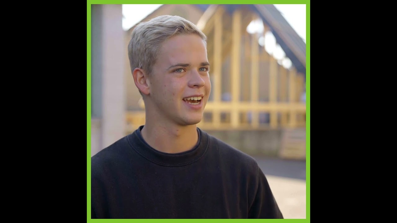 Was macht man in einer Dachdecker-Schule?
