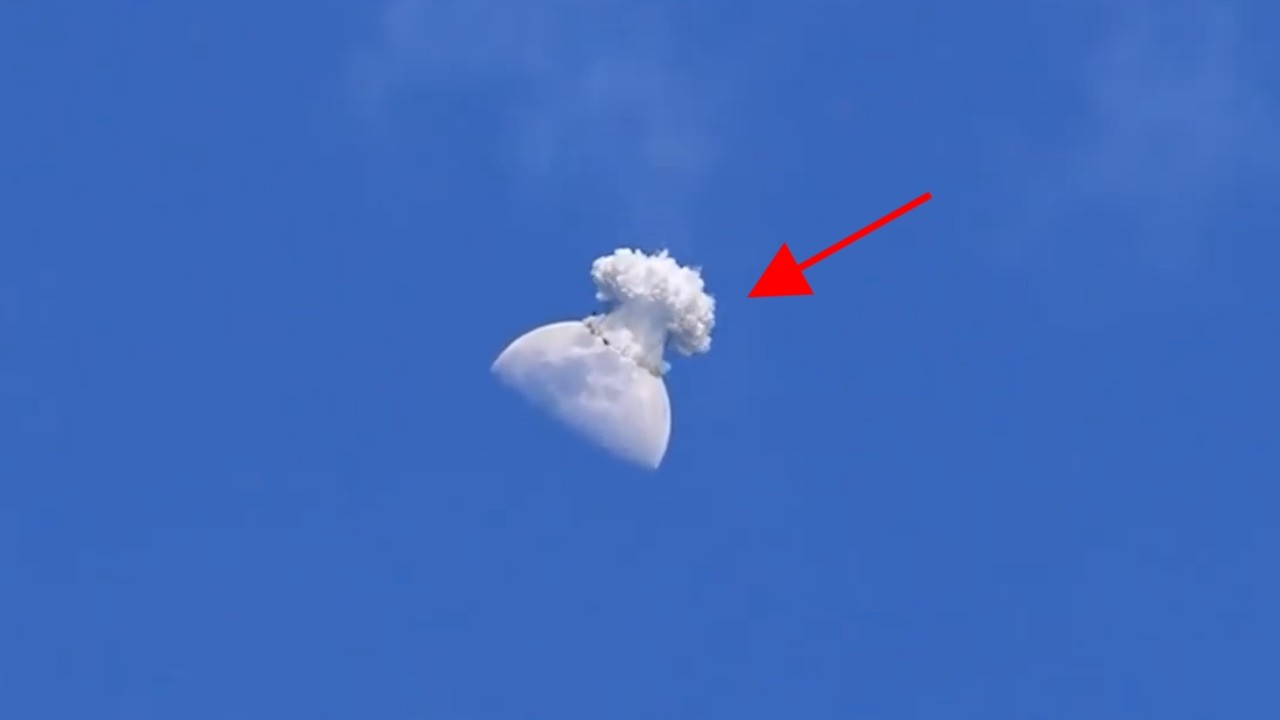SpaceX rocket crashes into the moon august 5th 2026 vfx #moon #spacexstarship #astronomy #space