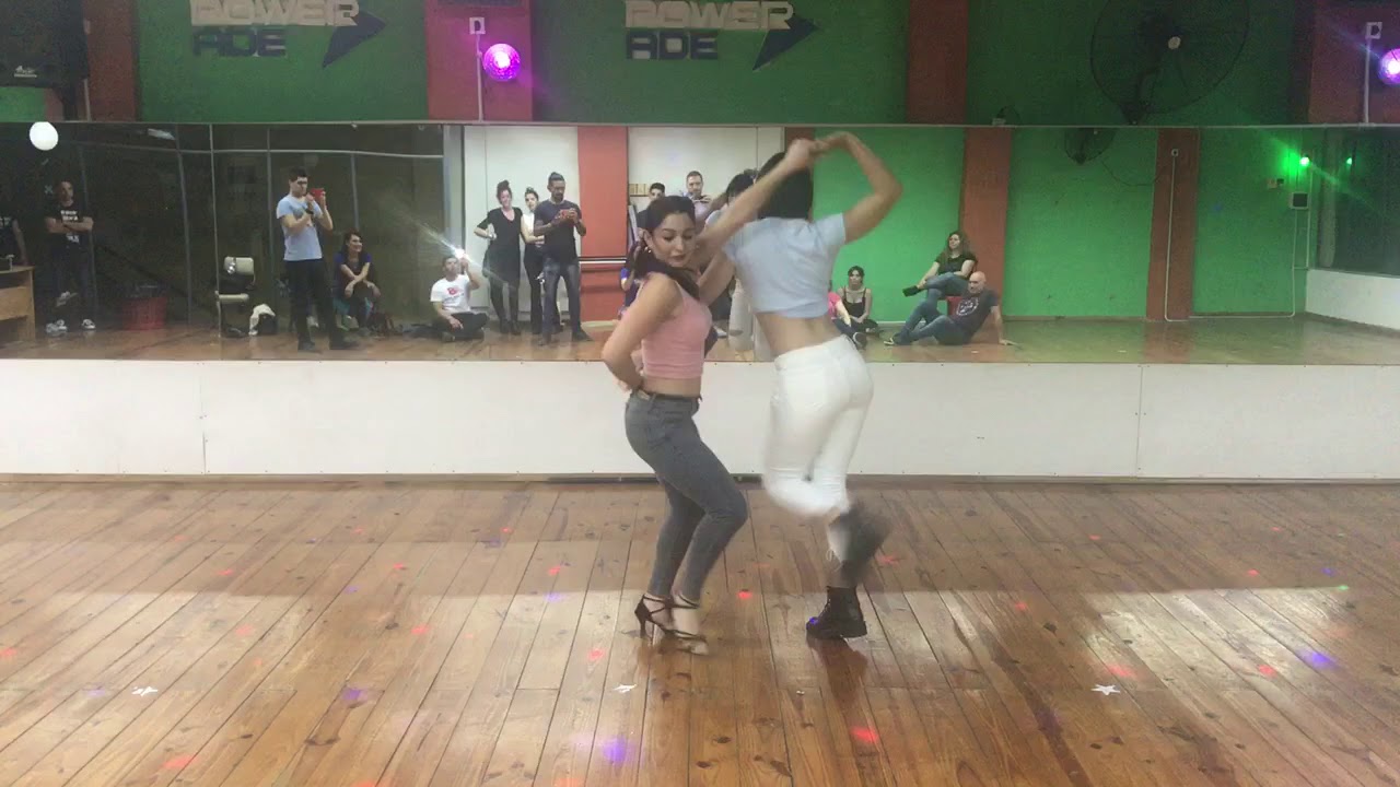 Stephanie Lucero & la griega Anita bachata