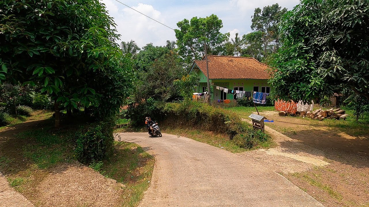 Suasana Jalan Pedesaan Saguling yang Bikin Rindu Perantau, Pengen Cepet Mudik Lebaran