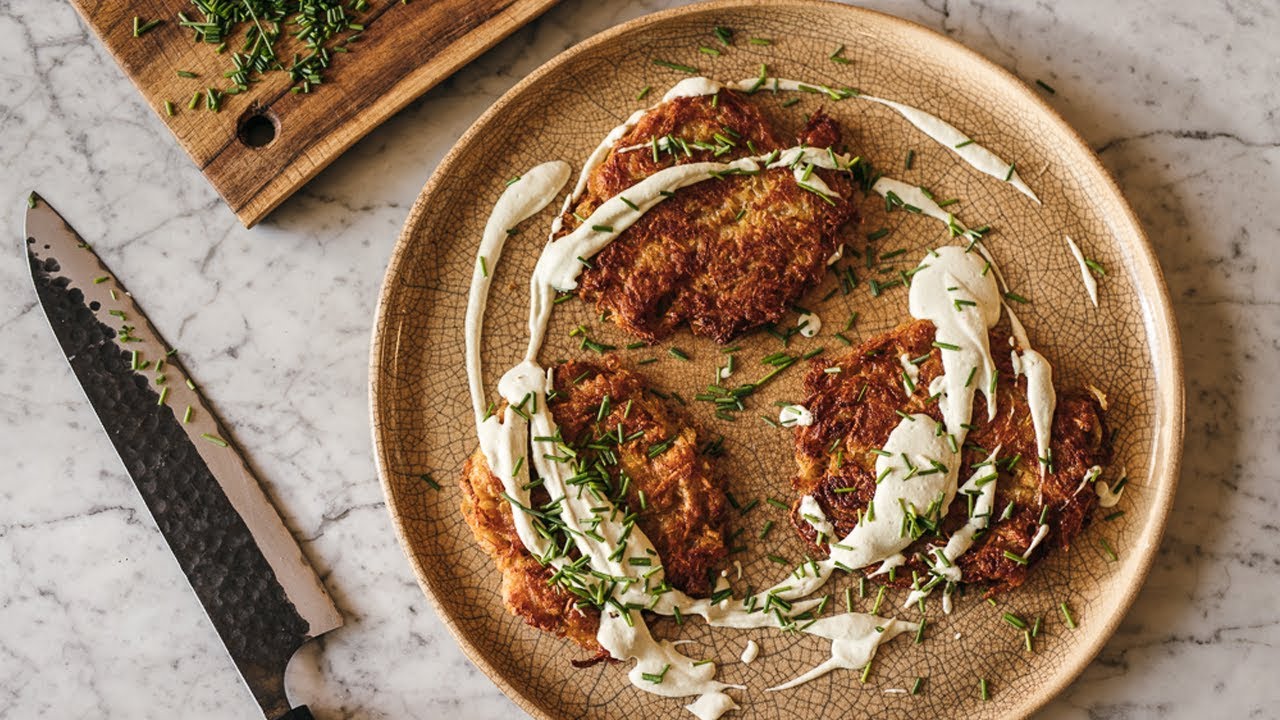 PLACKI LATKES - pomysł na wegańskie śniadanie na słono! | WegeTuba