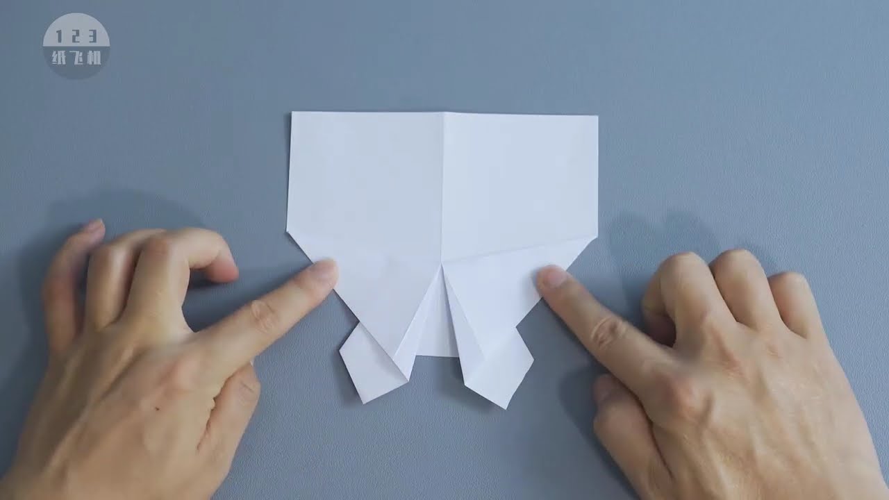 Super Paper Airplane Fly 29.6Seconds