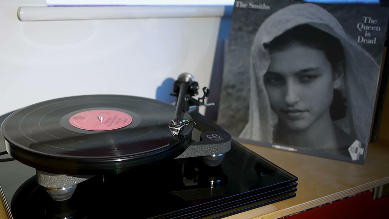 The Smiths - Oscillate Wildly (Warner Bros Records 12QID2017 B1) 2017