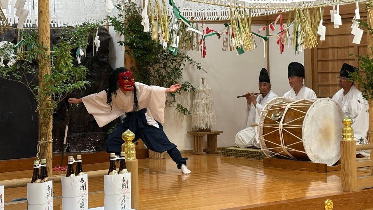 高千穂神楽 戸取  神楽の「ユネスコ無形文化遺産」記載登録第一候補への提案決定に伴う「感謝奉告祭」