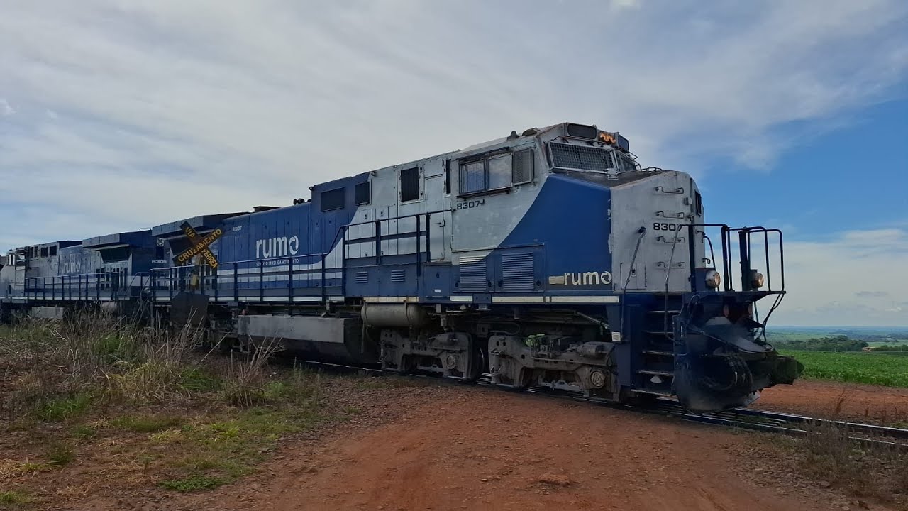 Parte 1 - Trem com DASH9 e SD40 na manobra da Brado - 03/01/26