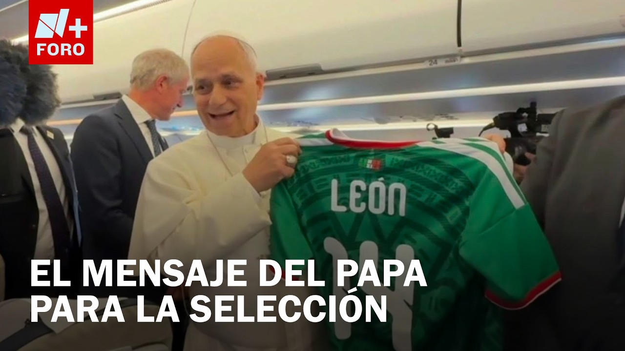 As&iacute; recibi&oacute; el Papa Le&oacute;n XIV la playera de la Selecci&oacute;n Mexicana
