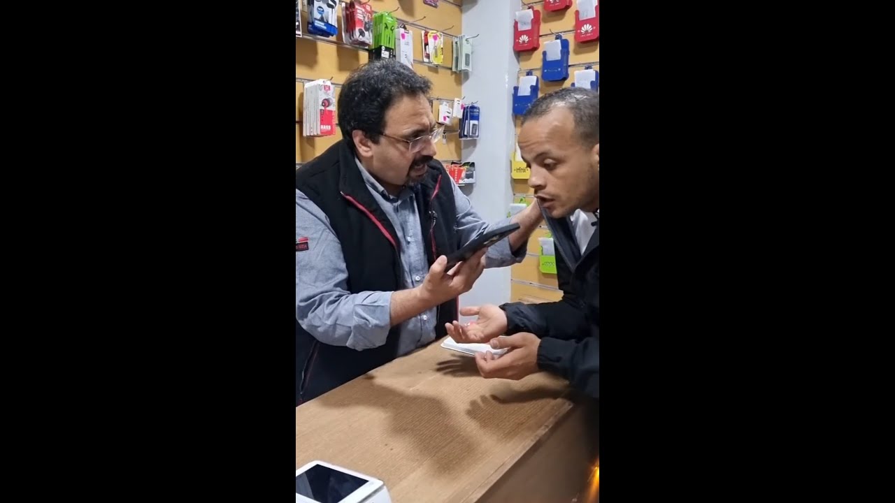 اما تشتغل في محل وتتعامل مع زباين قبل الفطار