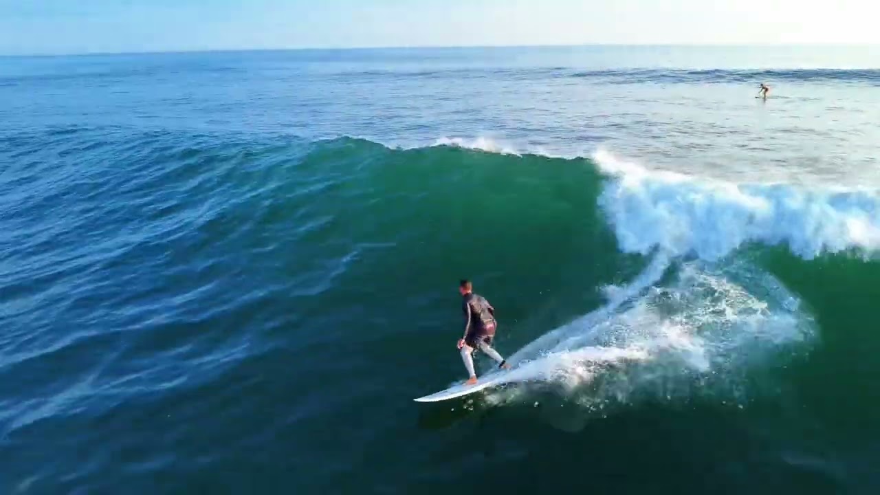 Sunset session with @smplsurf 🏄🏻&zwj;♂️ 🎥 🚁 @borrisov #lifestyle #surf #hobby #passion
