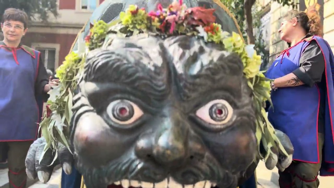 Esclat de Festa Major - Sortida d'ofici i ballada del Seguici Festiu de Barcelona a la Mercè 2024
