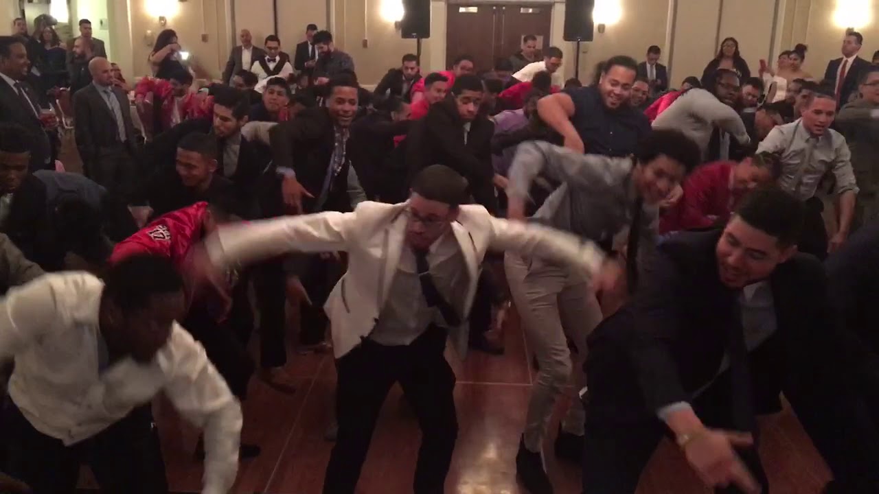 LAU strolling at Beta 25th banquet