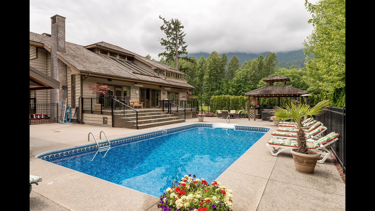 41604 Grant Road, Brackendale, Squamish, BC