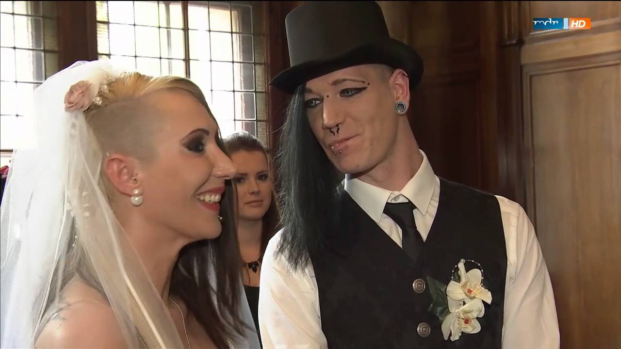 WGT 2016 Ringetausch beim Wave Gotik Treffen