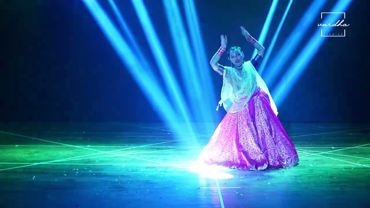 Woh Kisna Hai | Semi Classical | Manch 2025 | Dance Show | Vardha Studios