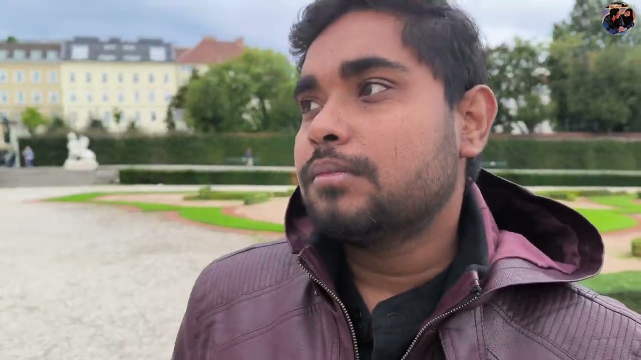 ভিয়েনা ঘুরতে গিয়ে অনিন্দর হল মন খারাপ
