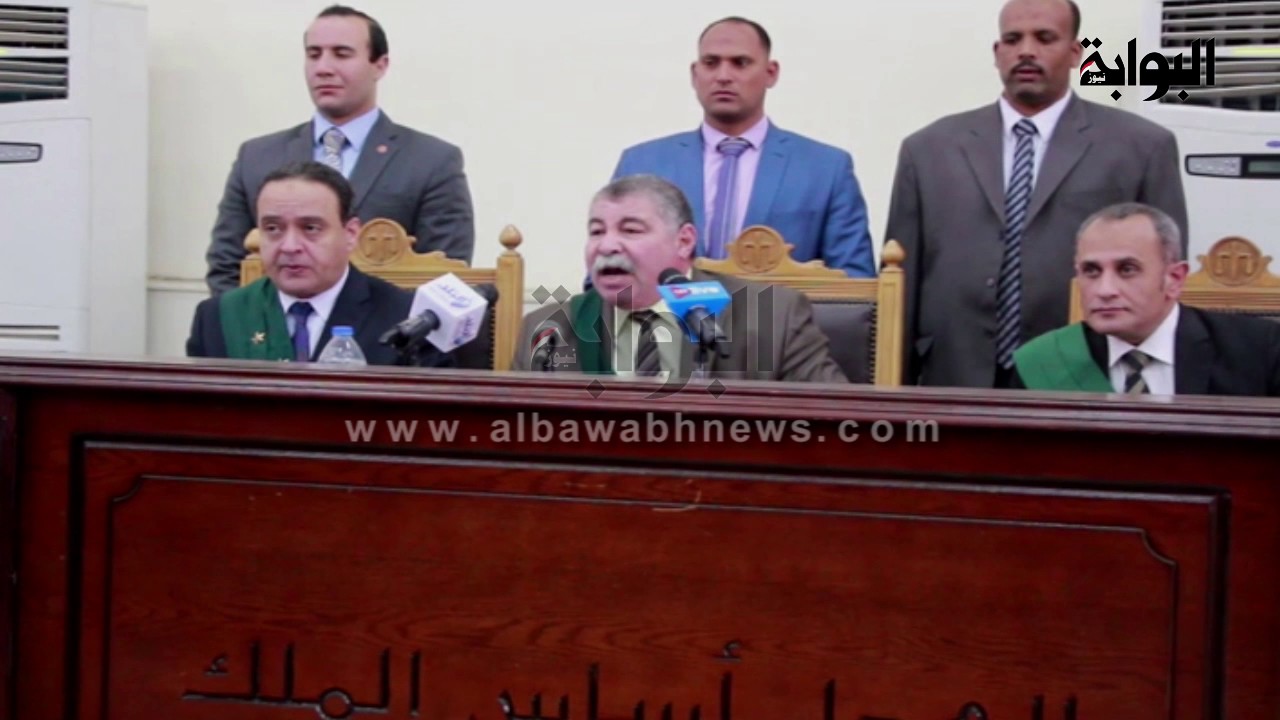 مشادات بين قاضي 