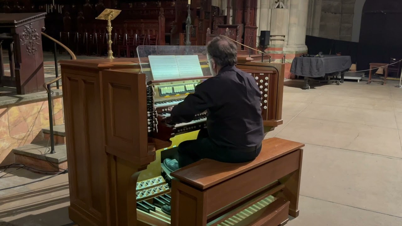 Lied to the Flowers/Lied to the Sun  - Flor Peeters: David Briggs at St John the Divine NYC