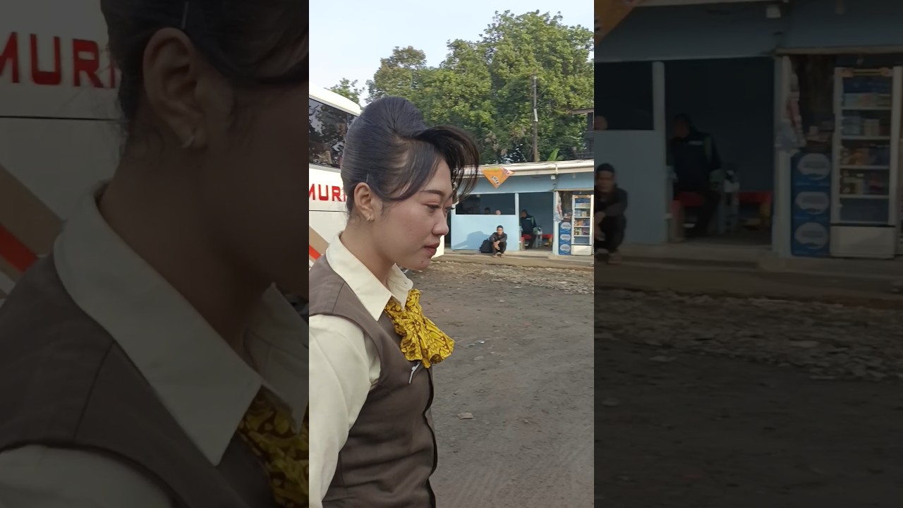 Pramugari cantik bus rosalia indah 