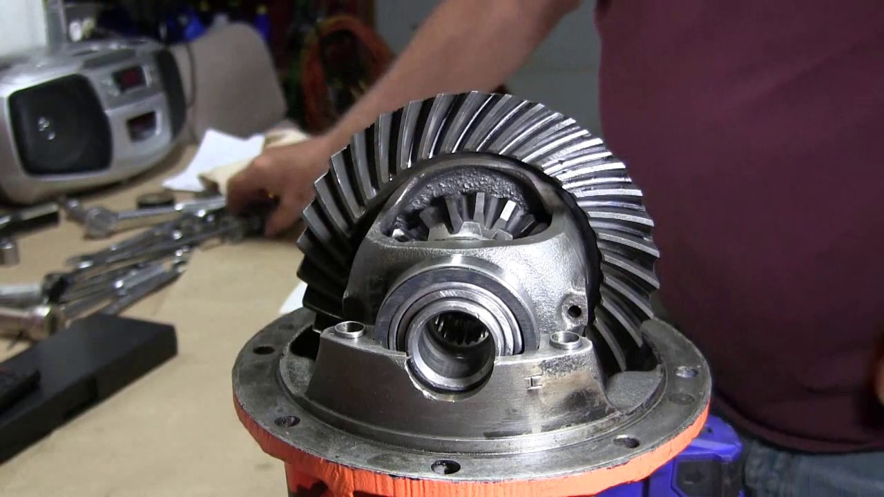 79 Triumph Spitfire 1500 differential Part 3, fiber thrust washers