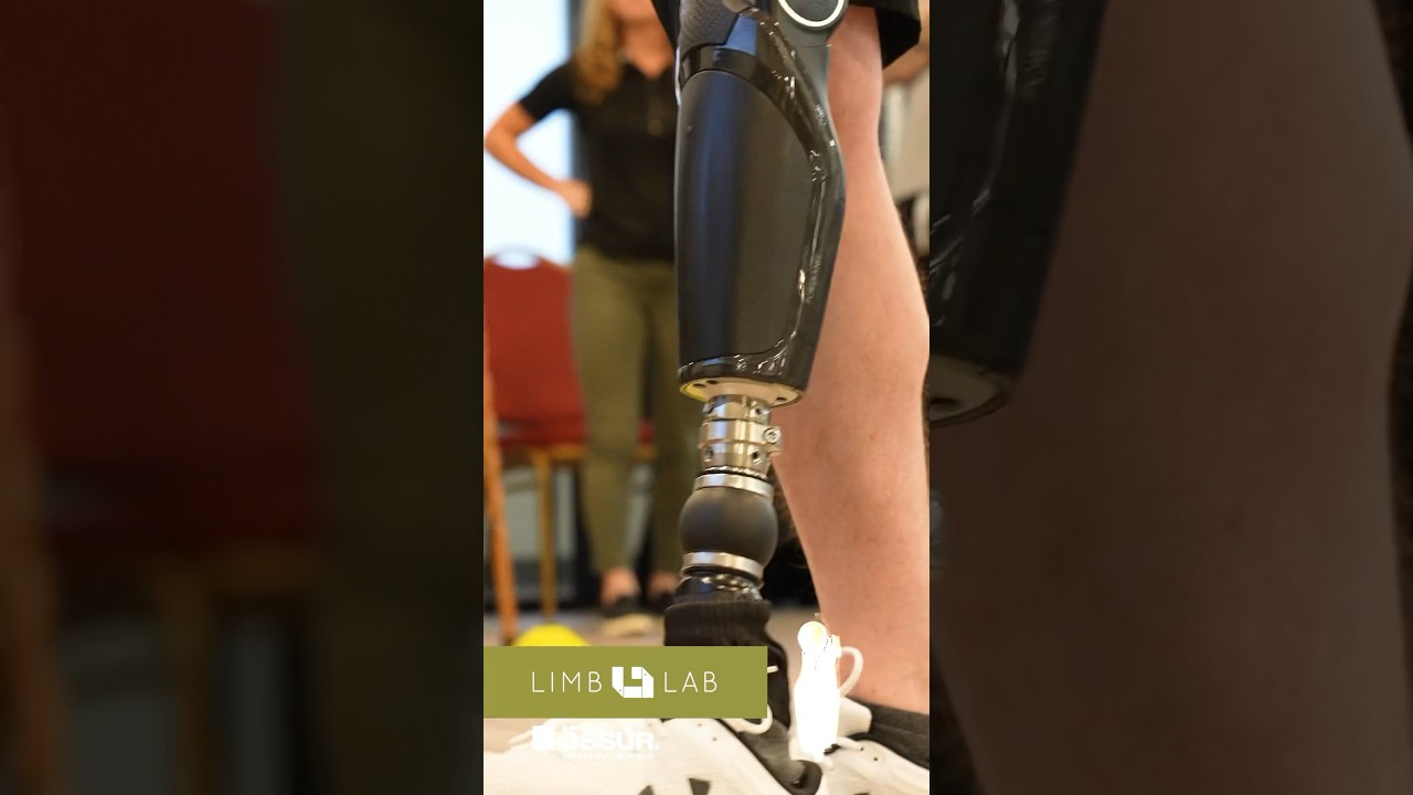Amputees Try &Ouml;ssur Power Knee for the first time 🦿#LimbLab #&Ouml;ssur #Powerknee