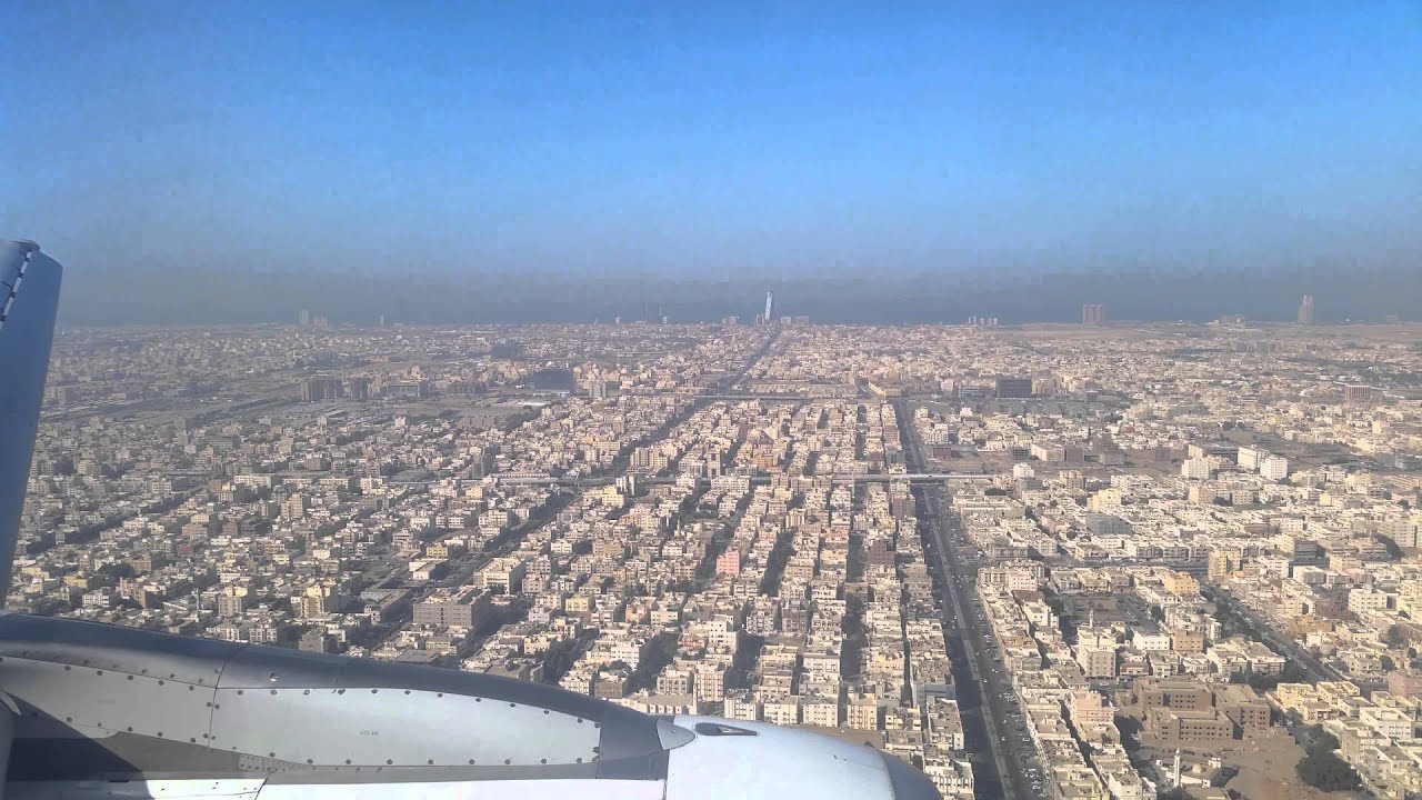 Saudia Airbus A320-200 Landing - Jeddah