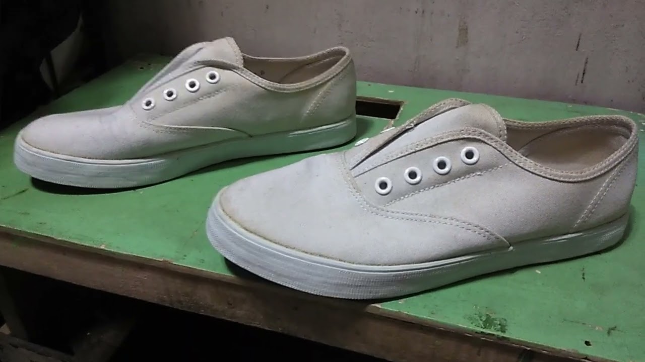 Treads Shoes AVRAM 6 white (Year 2017)