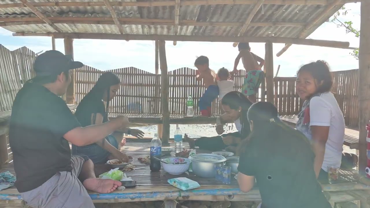 Lunch sa tabing dagat ⛱️ Anda, Pangasinan.