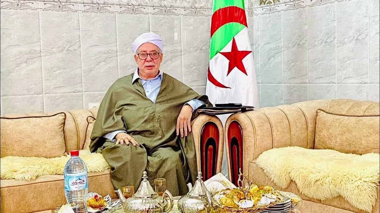 مدح تجاني يا فرخ الطاير