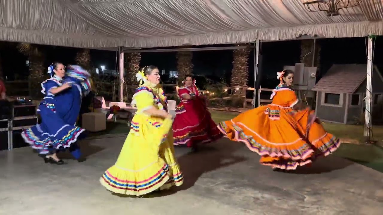 Jarabe Tapatio