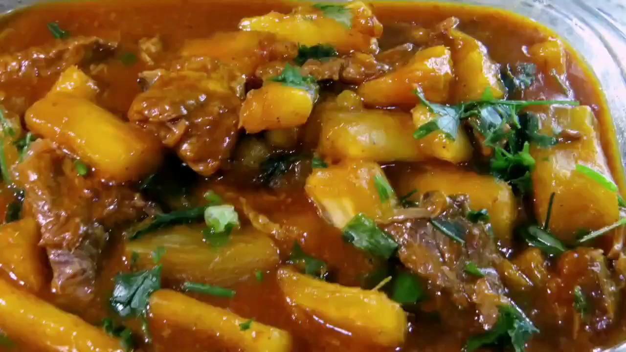 CARNE DE PANELA COM MANDIOCA (vaca atolada )