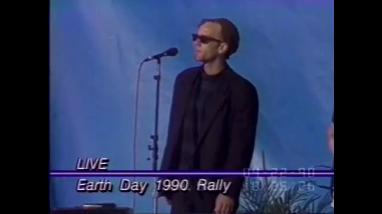 R.E.M. 1990-04-22 - Earth Day Rally (Michael Stipe & Billy Bragg - 'Disturbance At The Heron House')