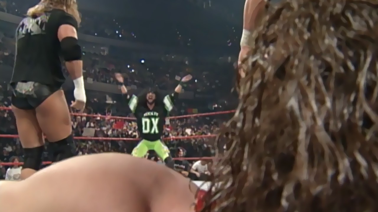 DX снова нападает на Рока, Стоуна Колда и Кейна — RAW — это война!