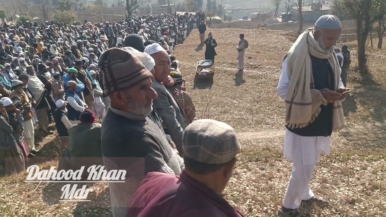 Final farewell to the beloved mother of Niaz Ahmed Khan (Sagra, Mendhar).