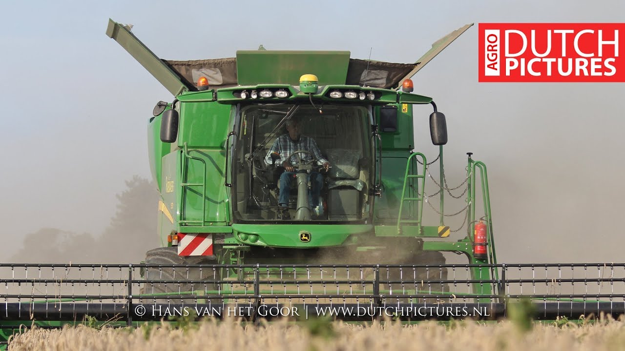 JOHN DEERE S670i harvesting wheat | Rademakers | Tarwe dorsen | Weizenernte | Żniwa | 2017