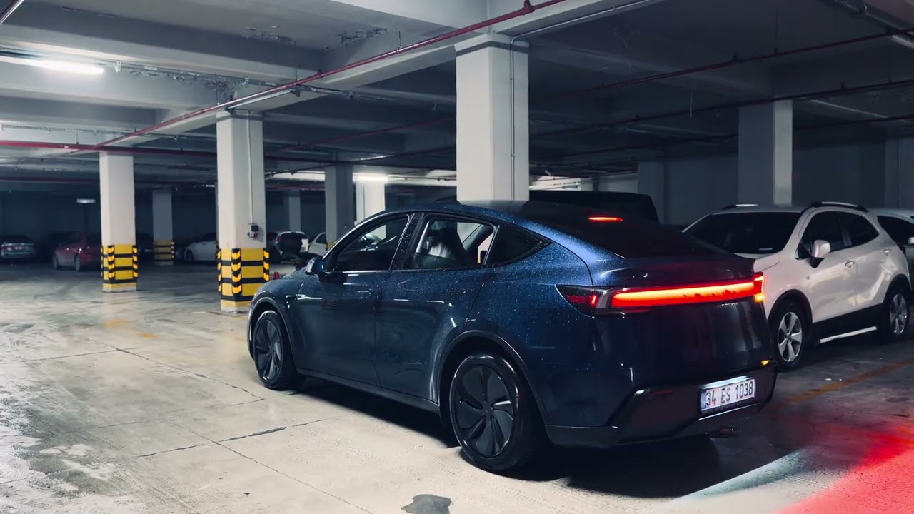 Tesla Model Y Premium Jüniper