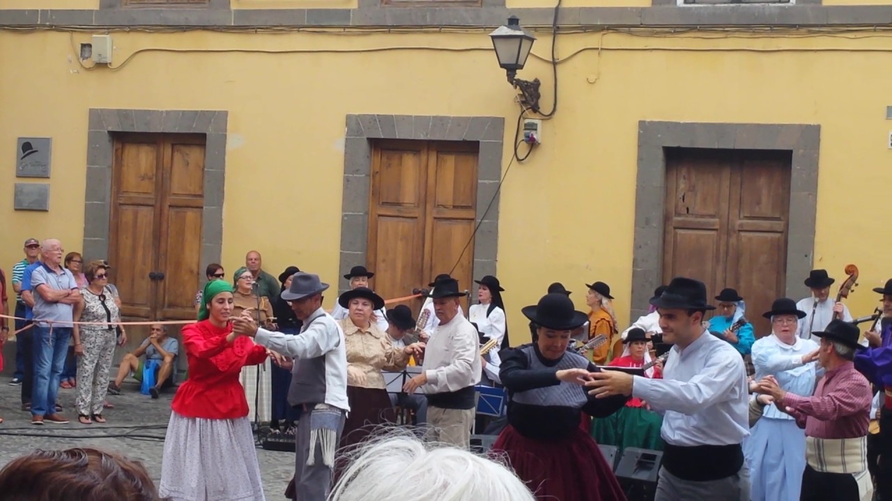 Gran canaria folk dance(3)