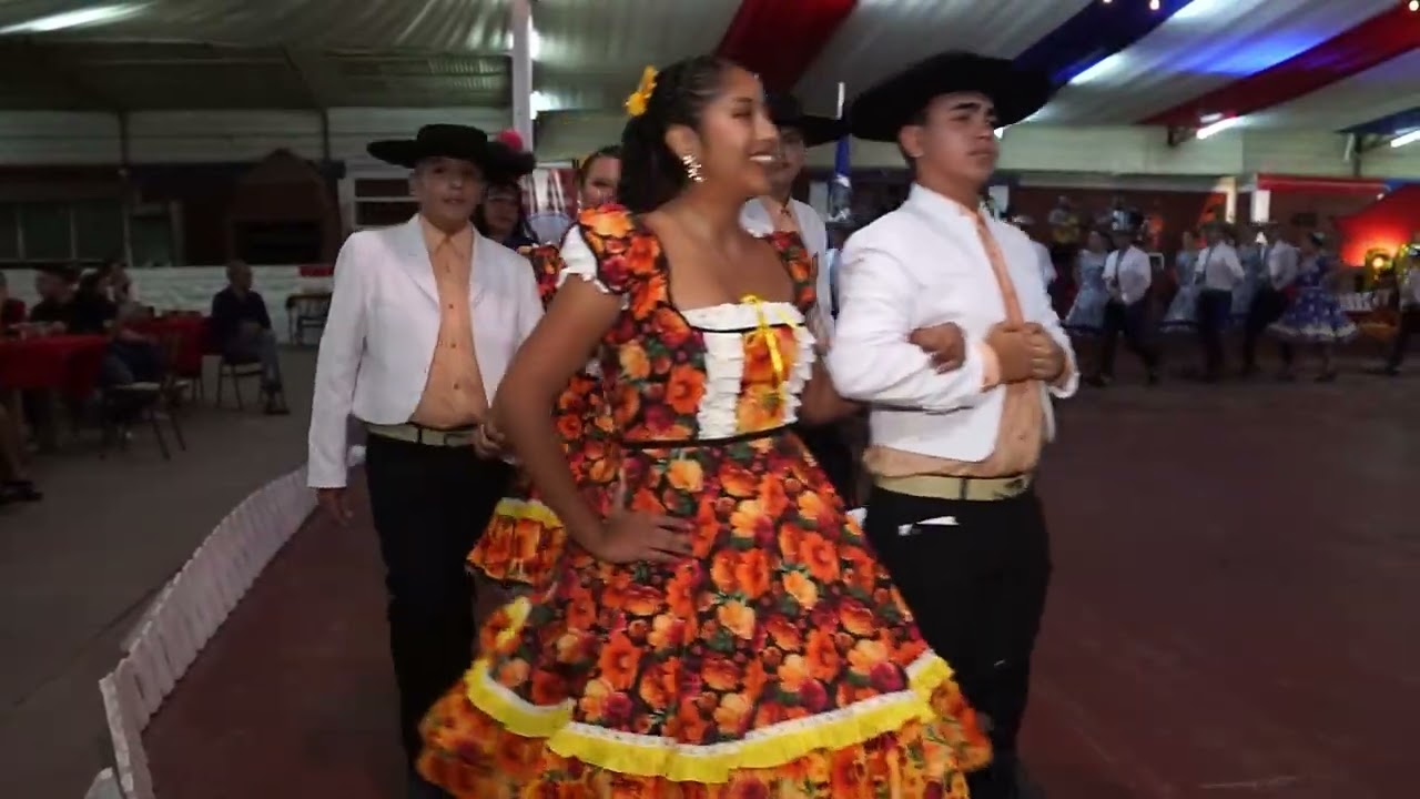 Grupo folclórico Raíces del sur, gala 2025