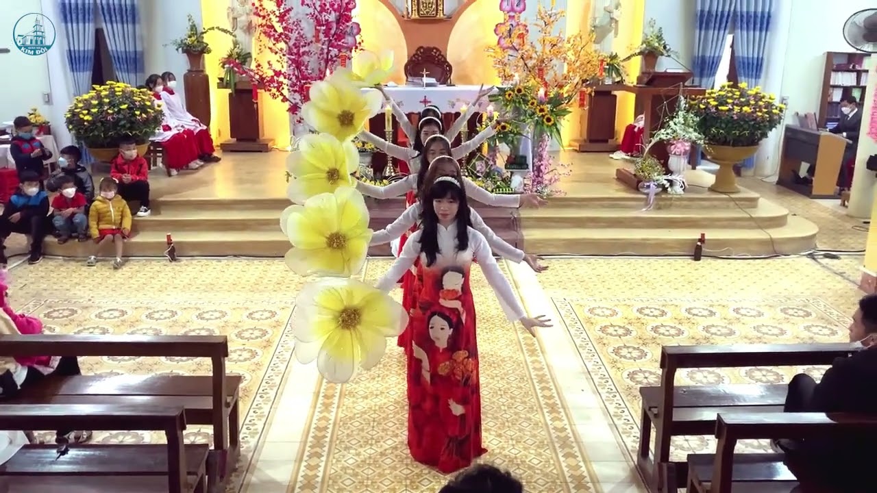 Múa: Chúc Tết mọi nhà
