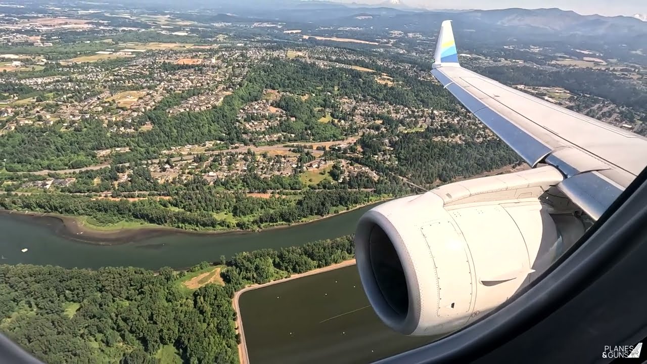Alaska Airlines Embraer 175LR First Class Landing Portland Oregon 4K