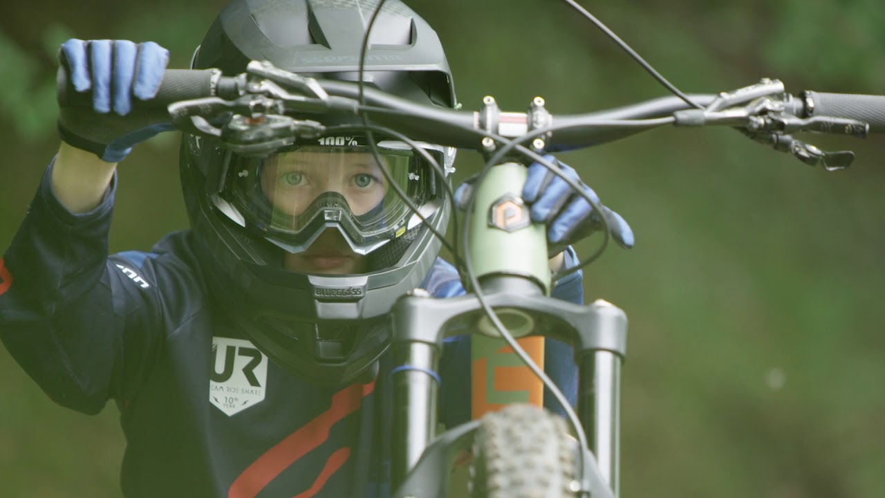 Welcome to Vinci Vodan, a 10 years old DH shredder