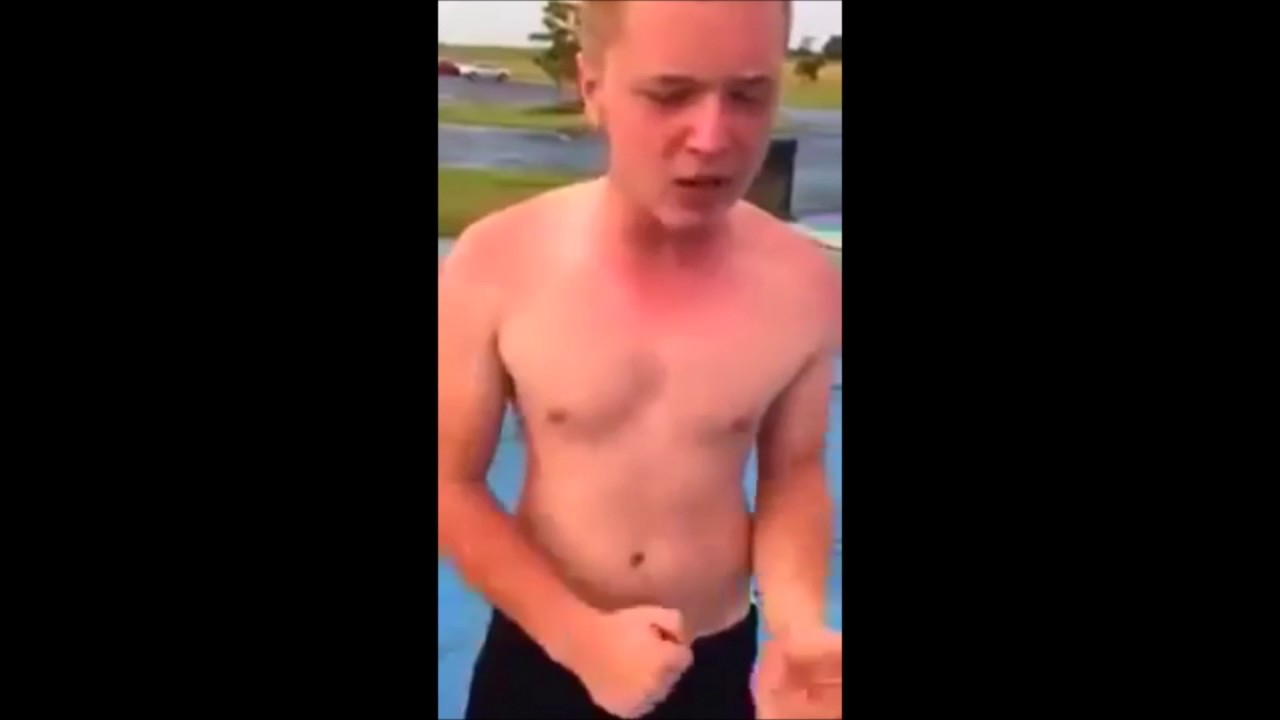 EMOTIONAL Raps About His Dead Mother   fear Media