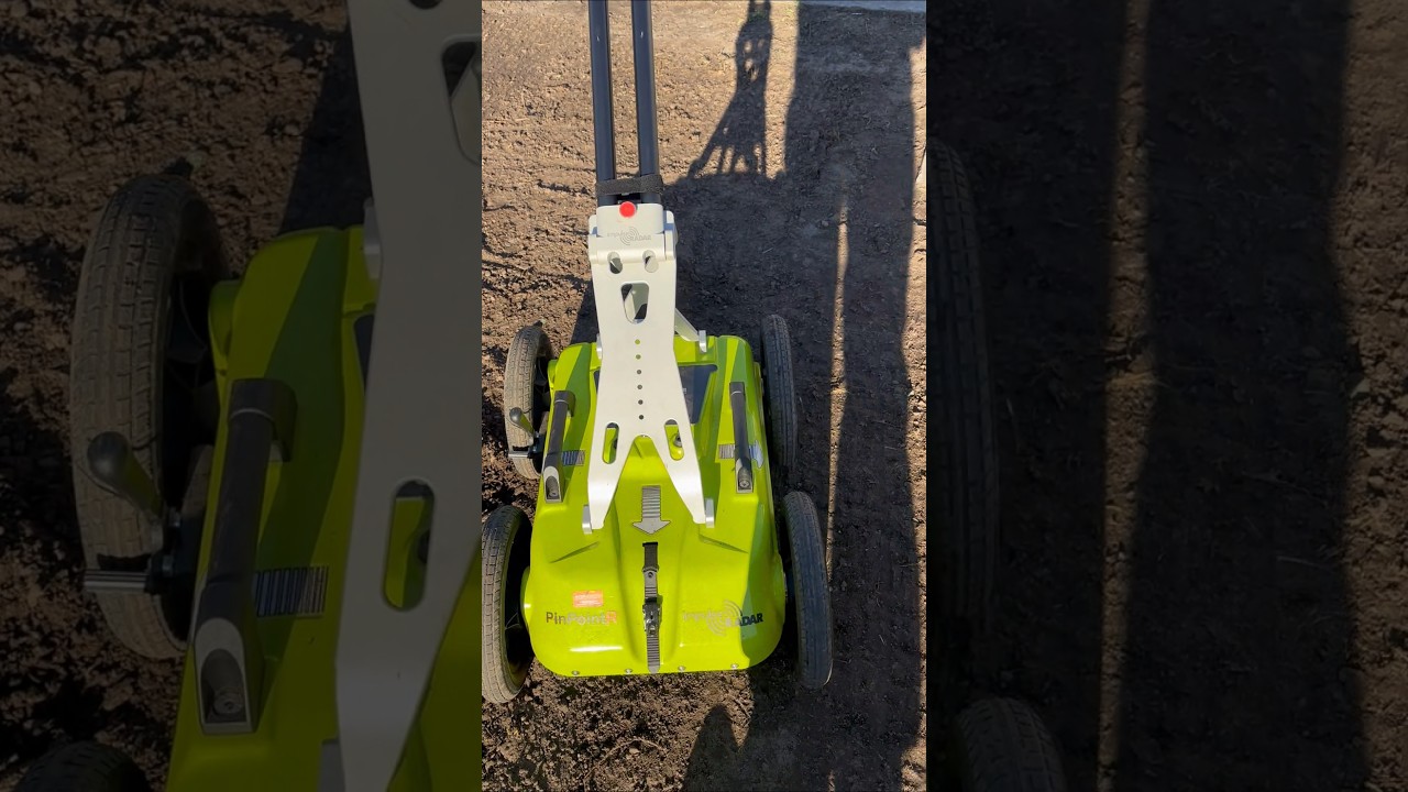 Advanced GPR Locating Equipment for scanning underground utilities in the city