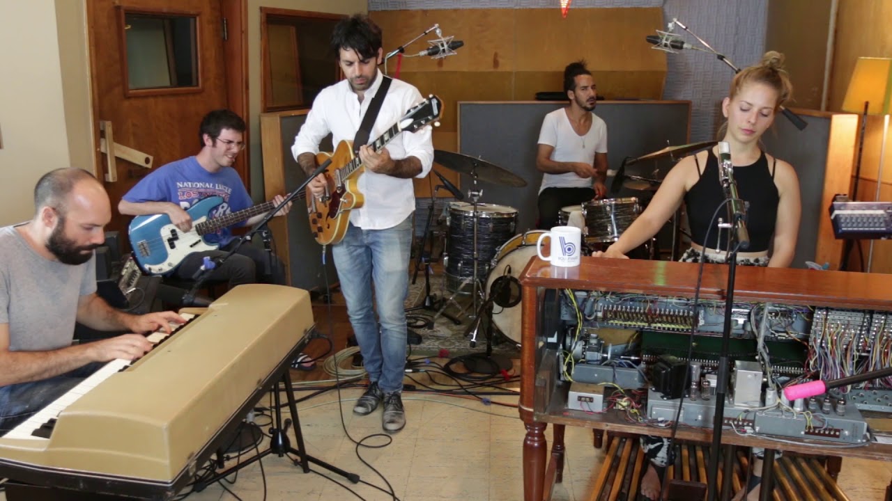 Wrecking Ball - Miley Cyrus - FUNK cover feat. Julia Nunes!