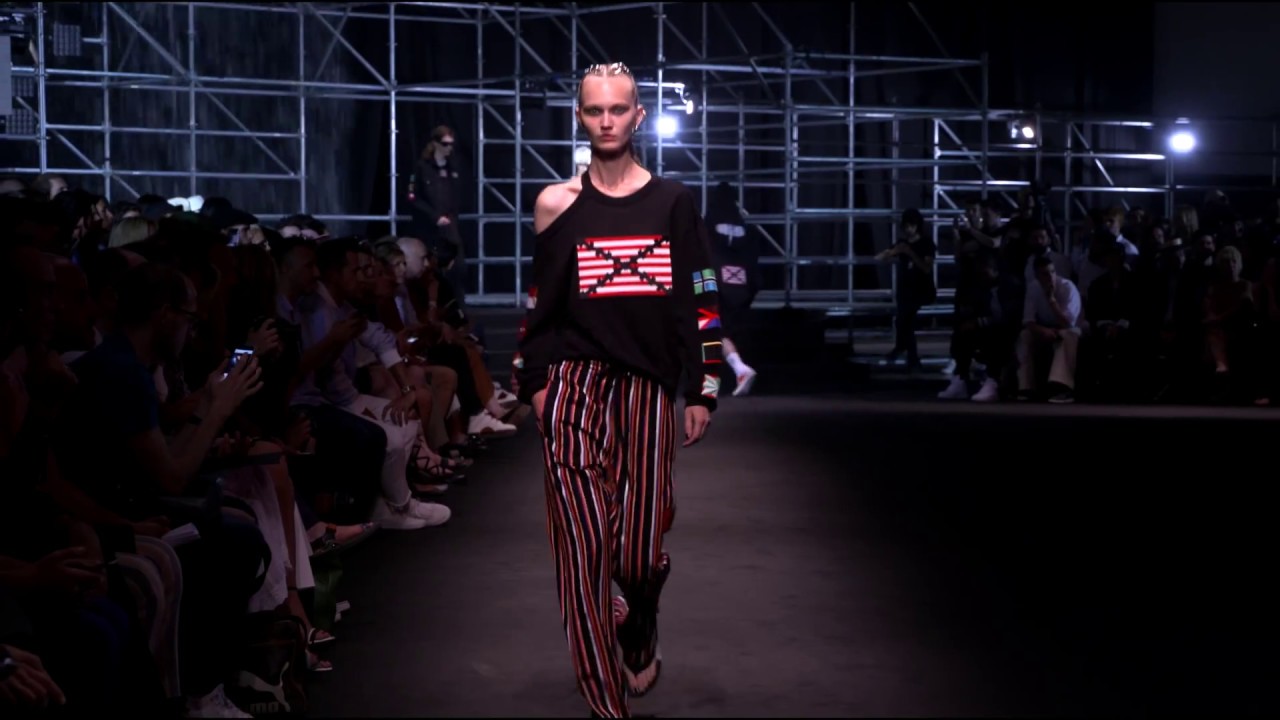 MARCELO BURLON COUNTY OF MILAN || MENSWEAR SS18 SHOW ||
