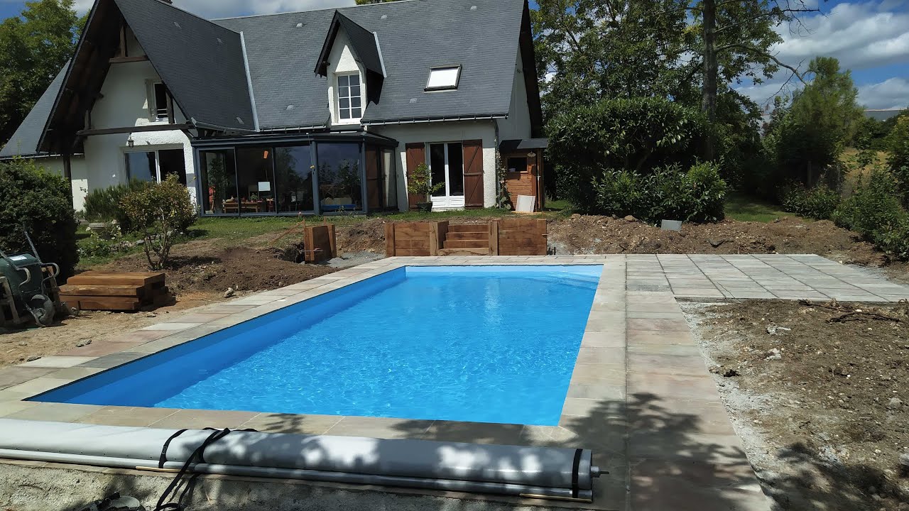 VIDEO réalisation d'une piscine AQUILUS